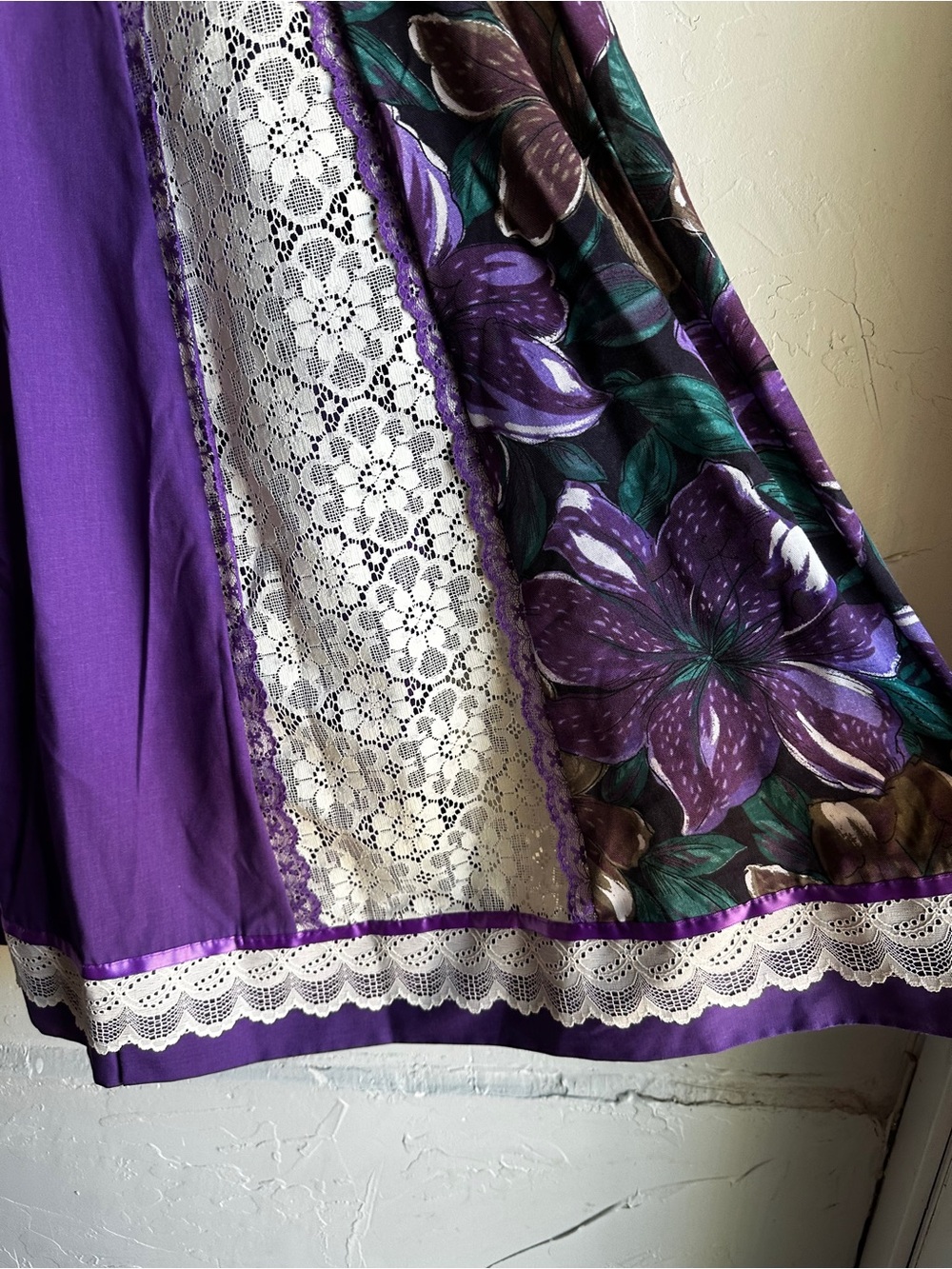 Vintage Purple Floral Lace Patchwork Midi‎ Skirt Cottagecore Prairie Fairycore - Picture 7 of 13